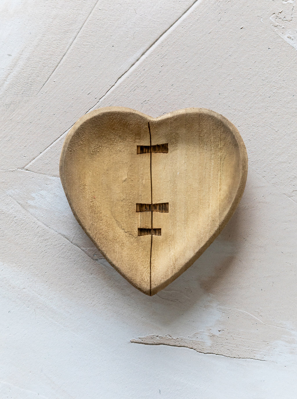 Carved Wood Heart Tray – House of Jade Home